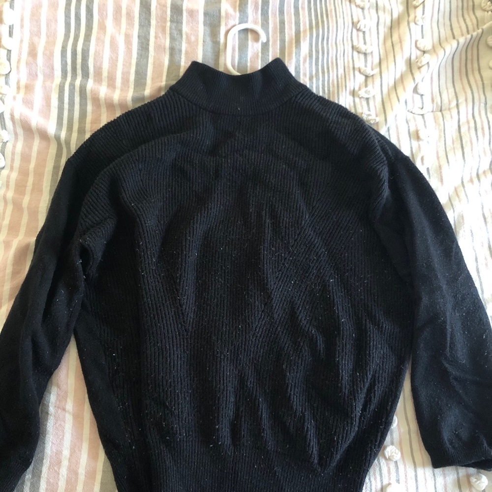Black Cropped Turtleneck